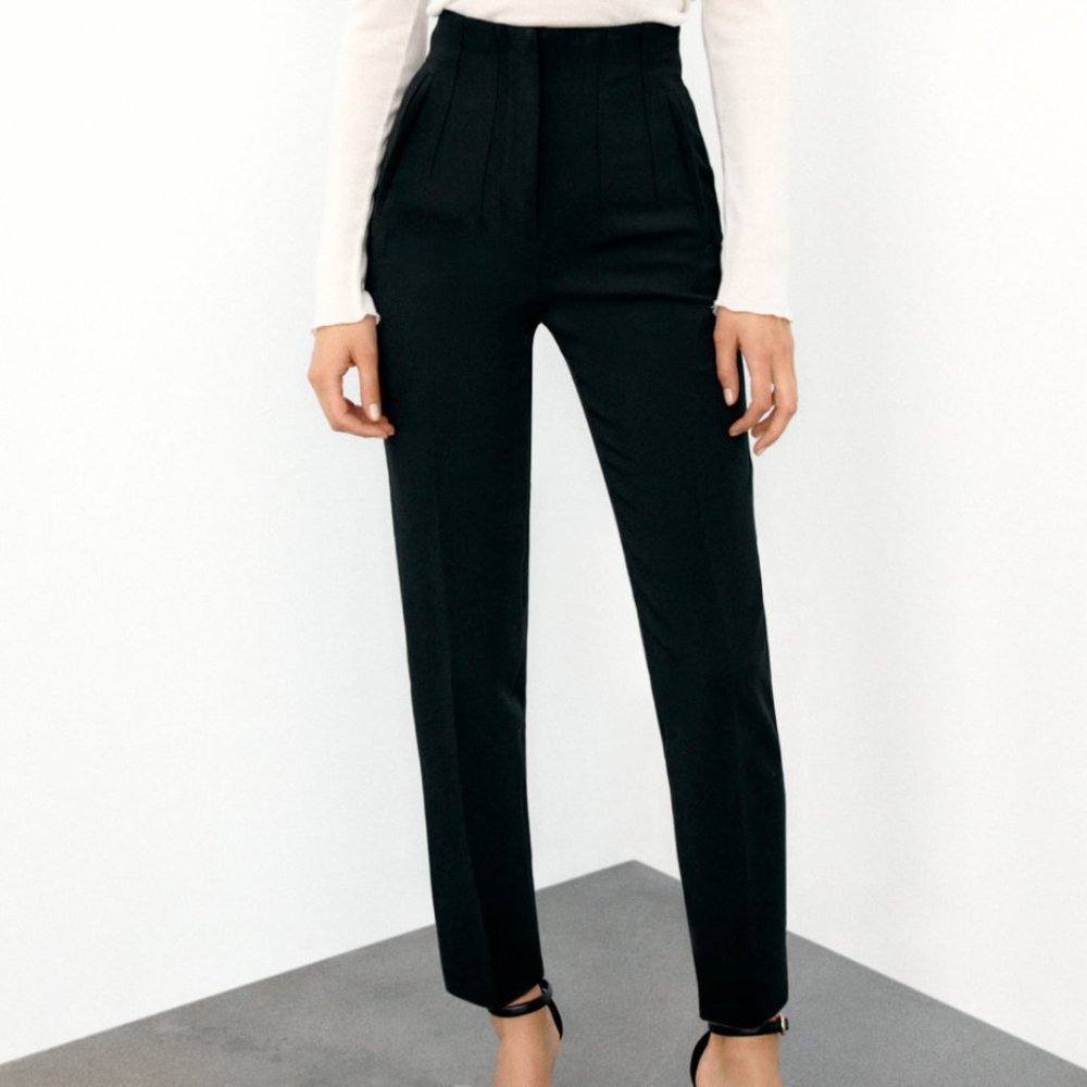 HIGH-WAISTED PANTS - BLACK